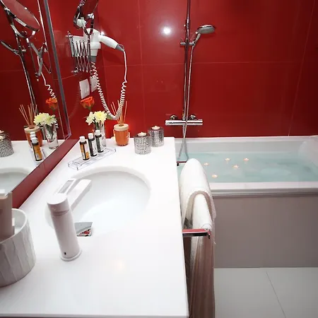 Neranxi Boutique Hotel - Ish Divina 4* Tirana