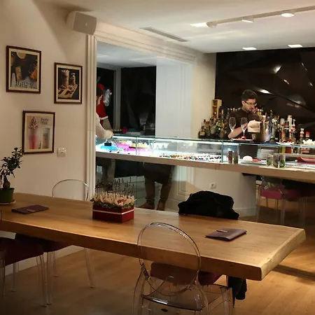Neranxi Boutique Hotel - Ish Divina Szálloda Tirana