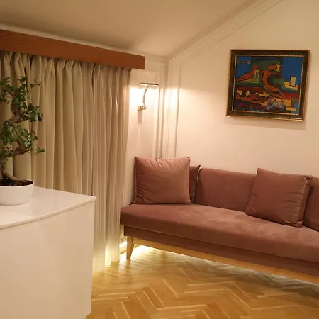 Neranxi Boutique Hotel - Ish Divina Tirana